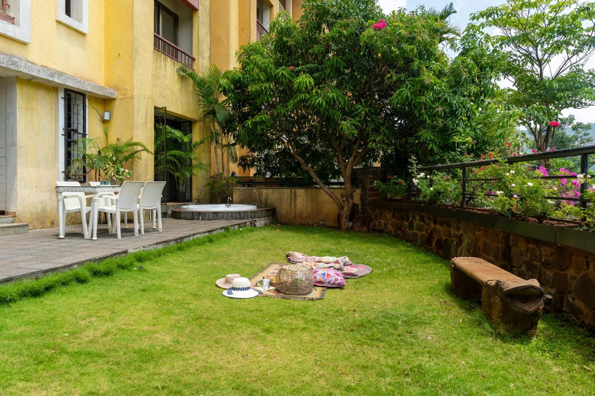 Lavasa Holiday Home Bagian luar foto